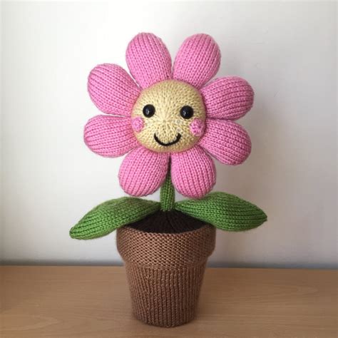 knitted flower pot pattern